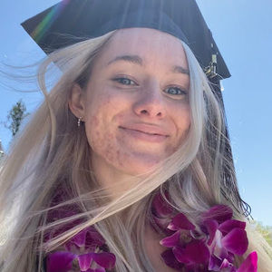 Meet your Posher, Alli